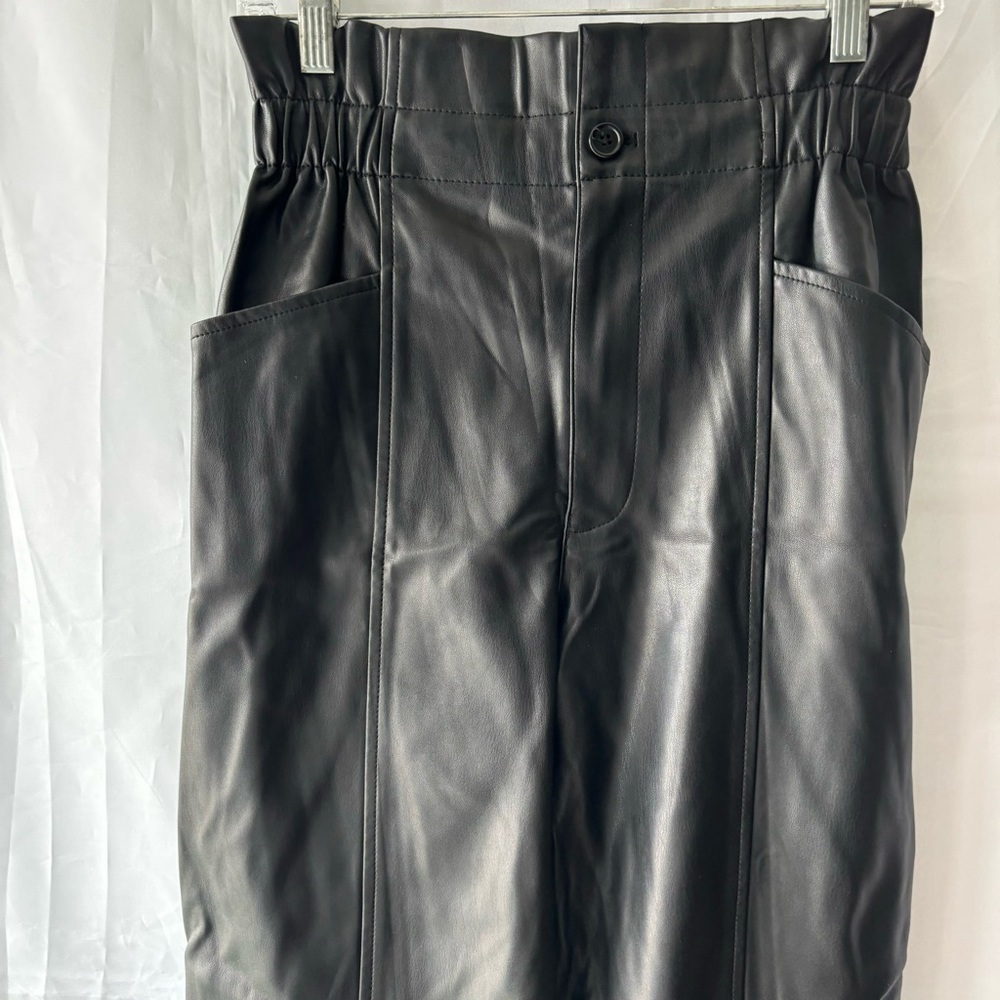 Madewell Vegan Leather Pull-On Paperbag Pants Black‎ Style MB292  size 4 - Picture 6 of 11